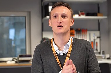 Xavier, técnico de calidad de Electro Depot