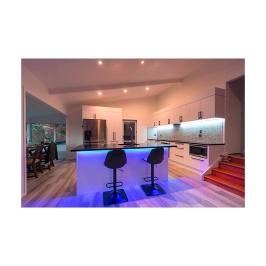Cinta LED R-MUSIC USB 10m con control remoto