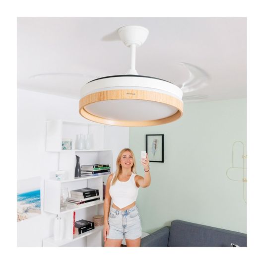 VENTILATEUR DE TECHO CON ASPAS RETRÁCTILES INNOVAGOODS V0103989 Color Blanco y Madera